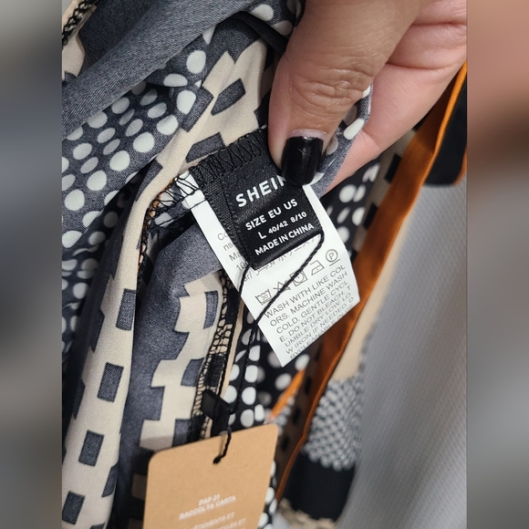 HALTER DRESS - Picture 3 of 3